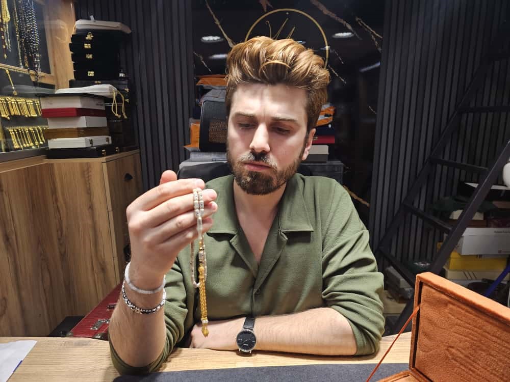 Elazığ'da tespih ustası Hadin Bulut, 3 ay süren çalışmanın ardından