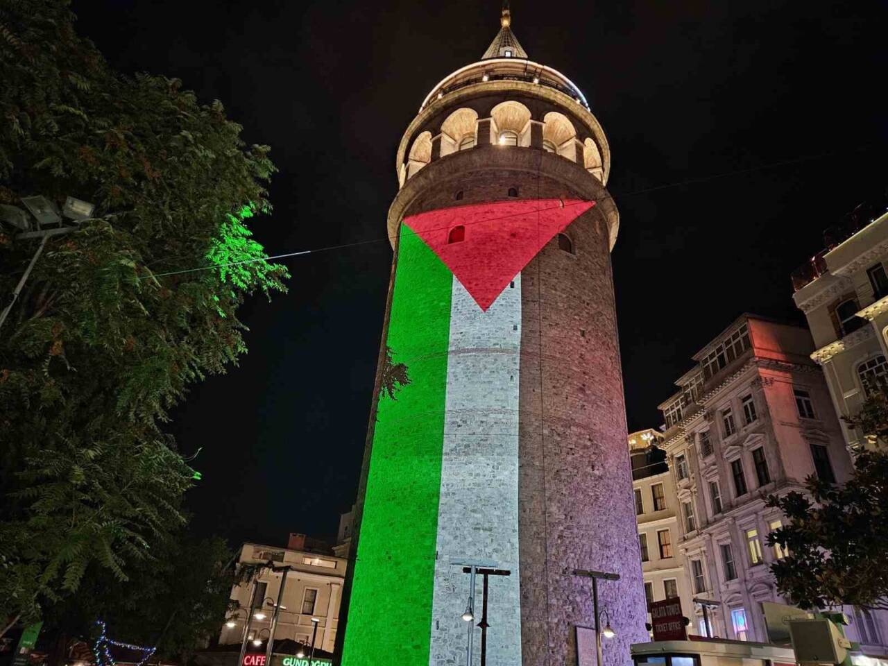 Kültür ve Turizm Bakanlığı, Filistin'e destek amacıyla Galata Kulesi'nde Filistin