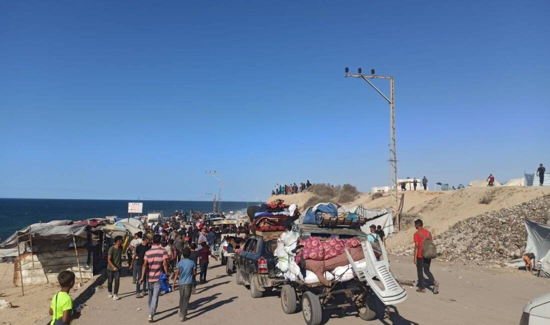 İsrail ile Hamas arasındaki ateşkesin ardından, on binlerce Filistinli Gazze'ye