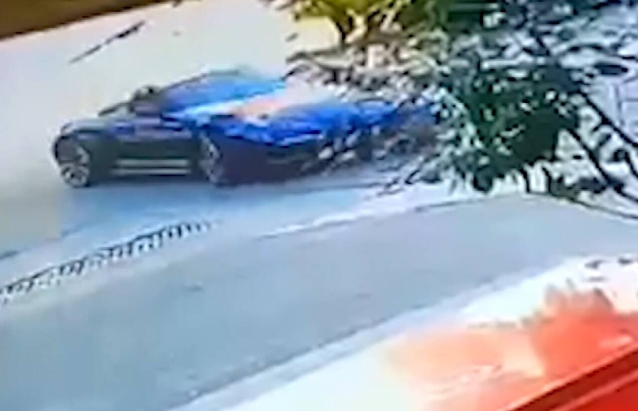 Gaziantep’te drift atan ve yönetmeliğe uygun plaka takmayan lüks aracın