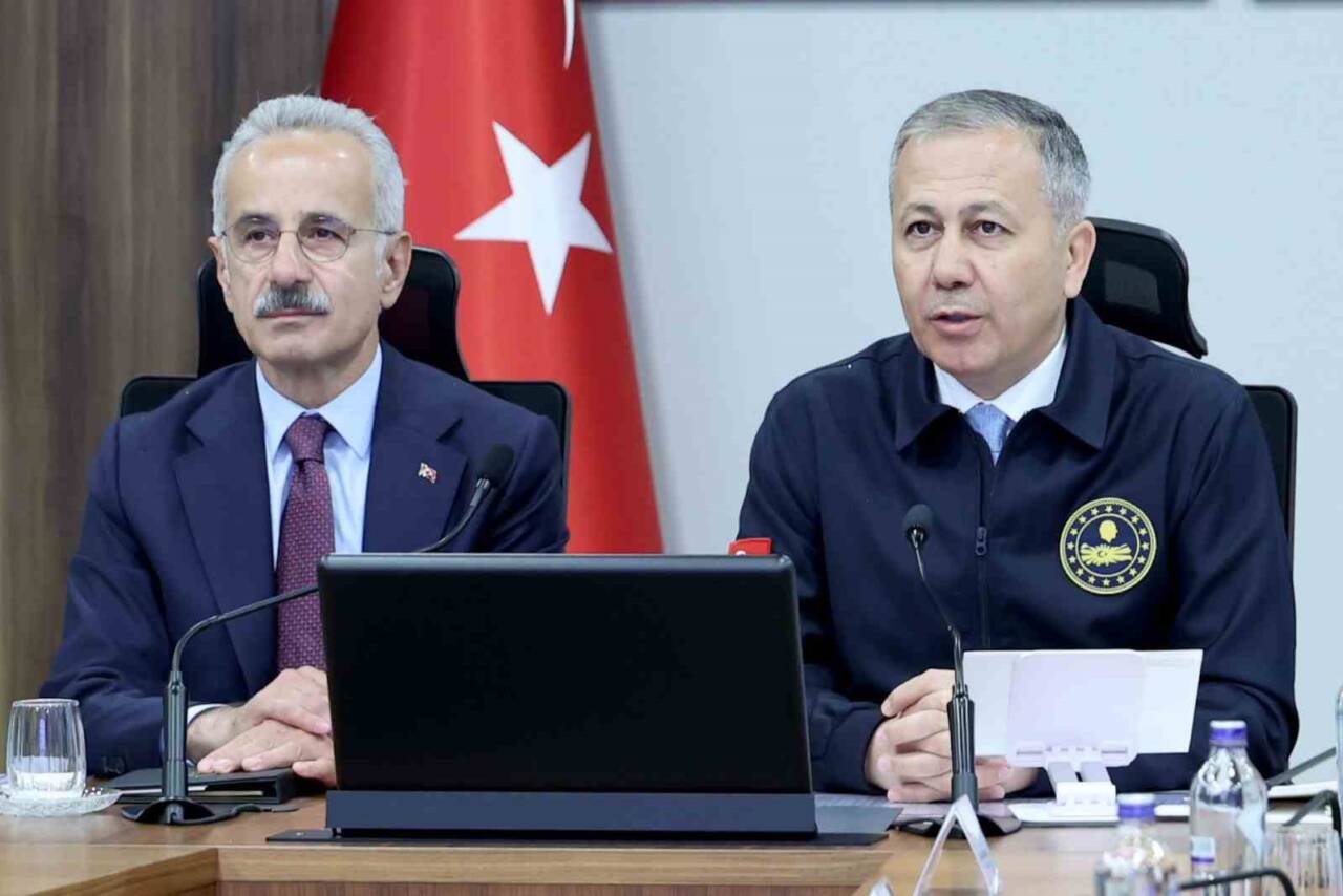 İçişleri Bakanı Ali Yerlikaya, Ulaştırma ve Altyapı Bakanı Abdulkadir Uraloğlu