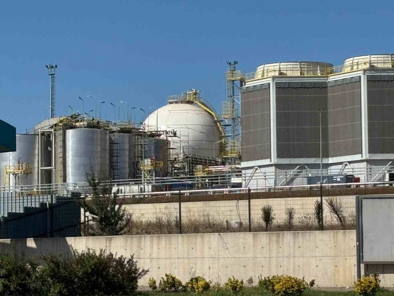 Kocaeli’nin Dilovası ilçesindeki GEBKİM OSB'de bir fabrikada meydana gelen patlamada