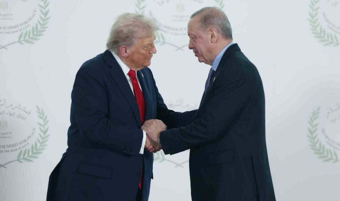 ABD Başkanı Donald Trump, Mısır’ın Şarm El-Şeyh kentinde düzenlenen Barış
