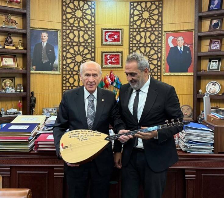 Türk Halk Müziği Sanatçısı Yavuz Bingöl, MHP Genel Başkanı Devlet