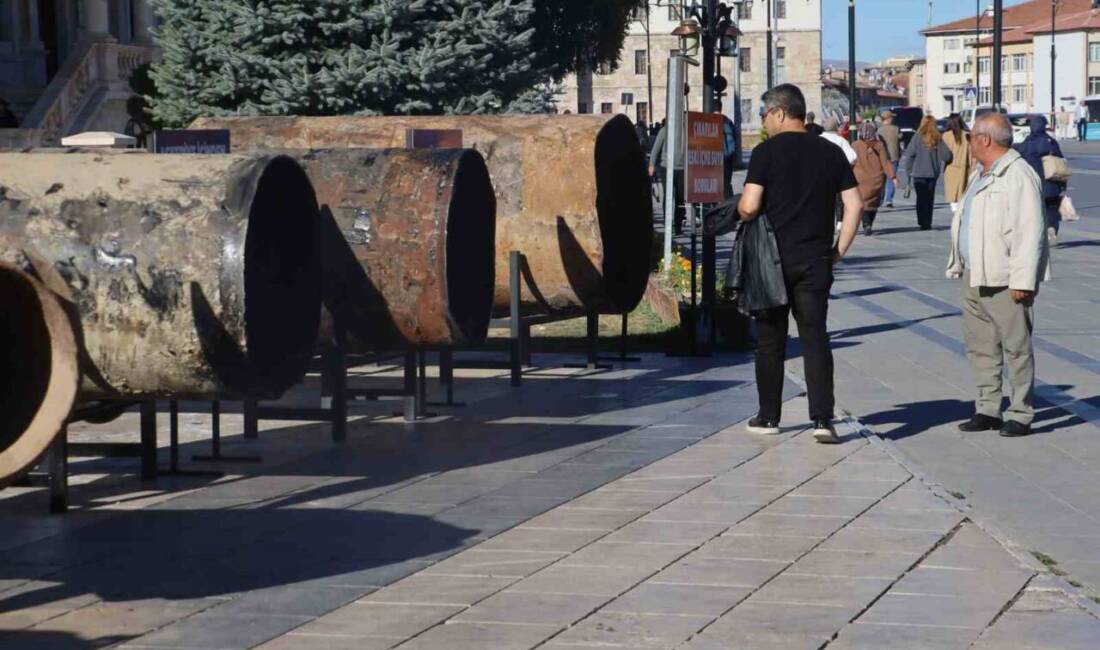Sivas Belediyesi, altyapı çalışmaları kapsamında yenilenen içme suyu hatlarından çıkan