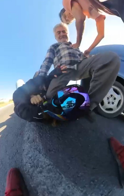 Kayseri'de yol verme tartışması, kadın motosiklet sürücüsü G.N.Ö. (24) ile