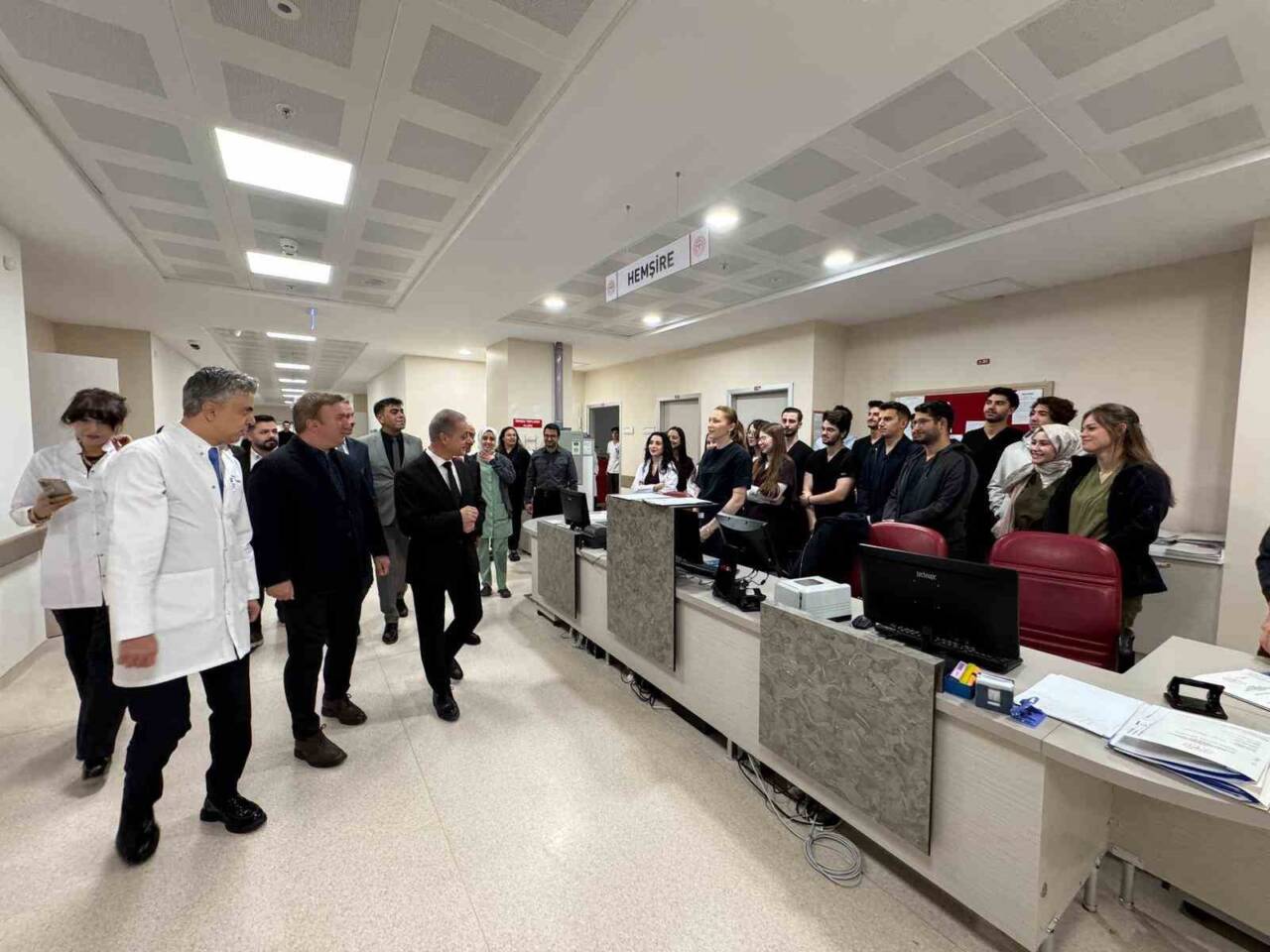 Erzincan Valisi Hamza Aydoğdu, Mengücek Gazi Eğitim ve Araştırma Hastanesi'ni