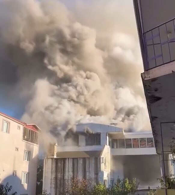 Yalova’nın Termal ilçesindeki bir otelde çıkan yangın, itfaiye ekiplerinin hızlı