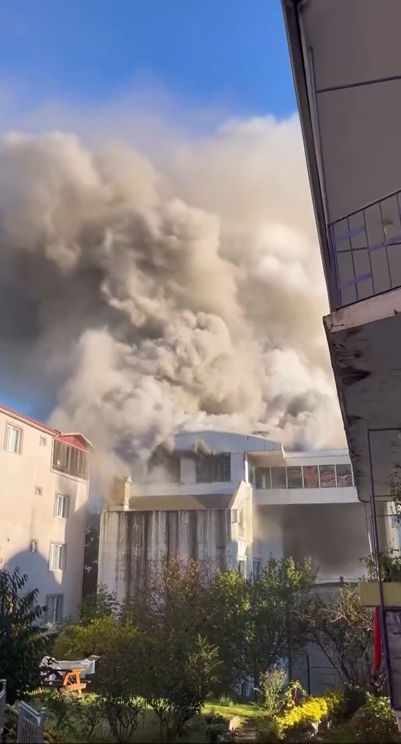 Yalova’nın Termal ilçesindeki bir otelde çıkan yangın, itfaiye ekiplerinin hızlı