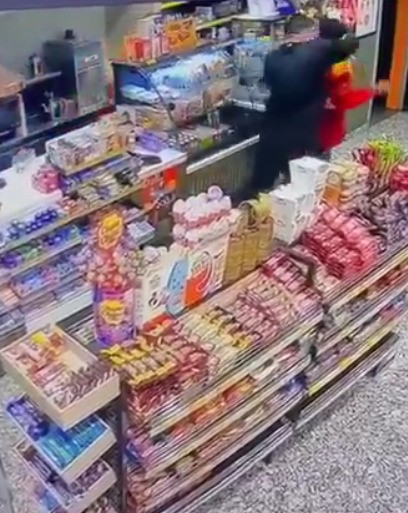 Kocaeli'de G.Ö., gece saatlerinde akaryakıt istasyonunda M.E.S. ile tartıştıktan sonra