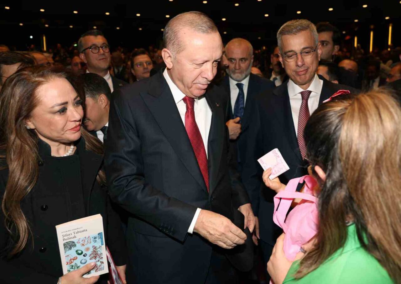 11. Tıp Kurultayı'nda Prof. Dr. Aysun Bay, Cumhurbaşkanı Recep Tayyip