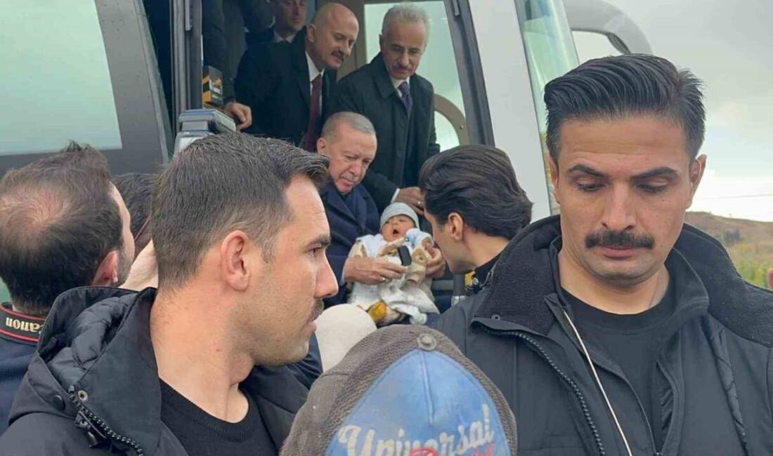 Cumhurbaşkanı Recep Tayyip Erdoğan, Adıyaman'da 350 bininci deprem konutunun anahtar