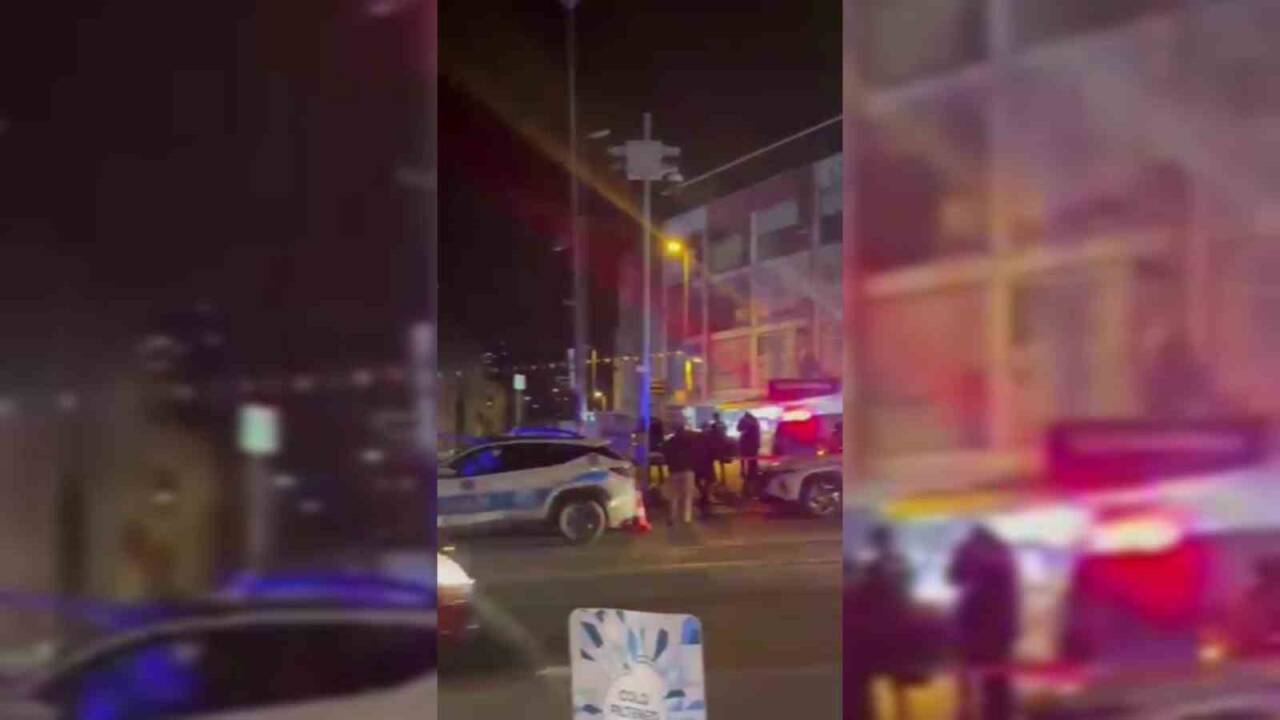 Esenyurt'ta, kız meselesi yüzünden çıkan tartışma bıçaklı kavgaya dönüştü. 17