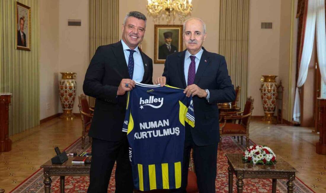 Fenerbahçe Başkanı Sadettin Saran, TBMM Başkanı Numan Kurtulmuş ve Çevre