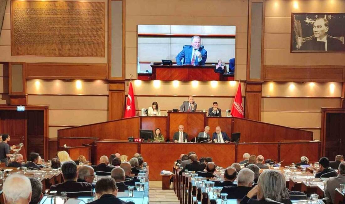 İBB Meclisi'nde 2026 yılı İETT bütçesi görüşmeleri sırasında AK Parti