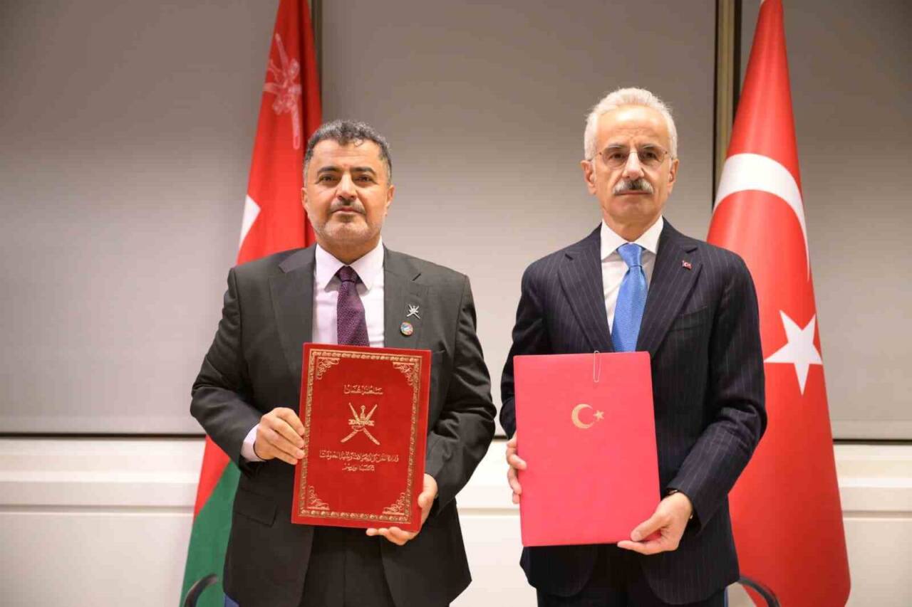 Ulaştırma ve Altyapı Bakanı Abdulkadir Uraloğlu, Londra'daki IMO Genel Kurulu'nda