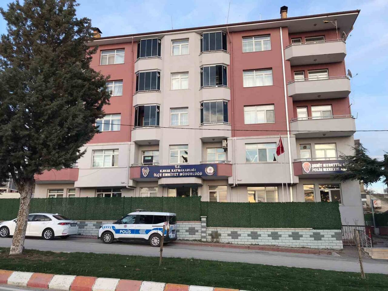 Samsun'un Kavak ilçesinde, 42 yaşındaki polis memuru Aydın O. mescitte