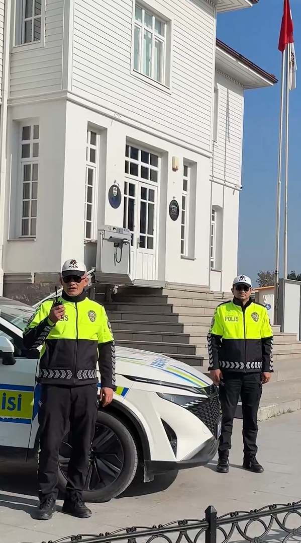 ASELSAN'ın geliştirdiği Kriptolu Emniyet Telsiz Muhabere Sistemi (KETUM), Yalova Emniyet