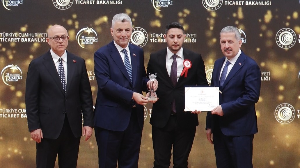 Ticaret Bakanlığı'nın düzenlediği 28’inci Geleneksel Tüketici Ödülleri Töreni'nde İhlas Haber