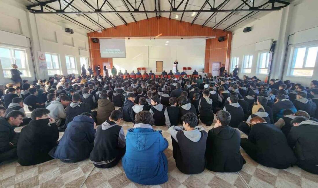 İlim Yayma Vakfı Mütevelli Heyeti Başkanı Necmettin Bilal Erdoğan, Kütahya'da