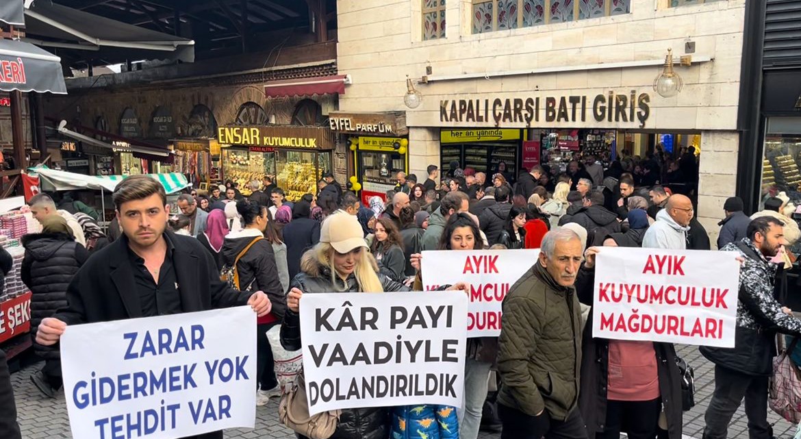 Bursa'da kuyumcu M.B.A., H.Ç.A. ve E.B. dolandırıcılığı iddialarıyla gündemde. "Altın