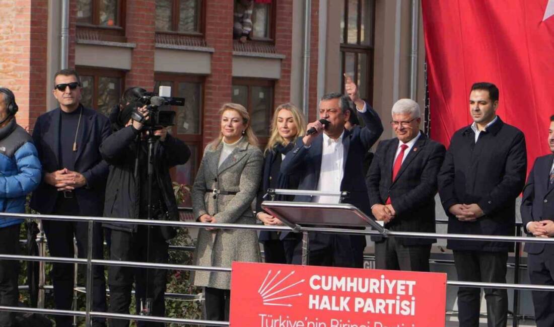 CHP Genel Başkanı Özgür Özel, Edirne'deki mitinginde Yunanistan ve Bulgaristan'ın