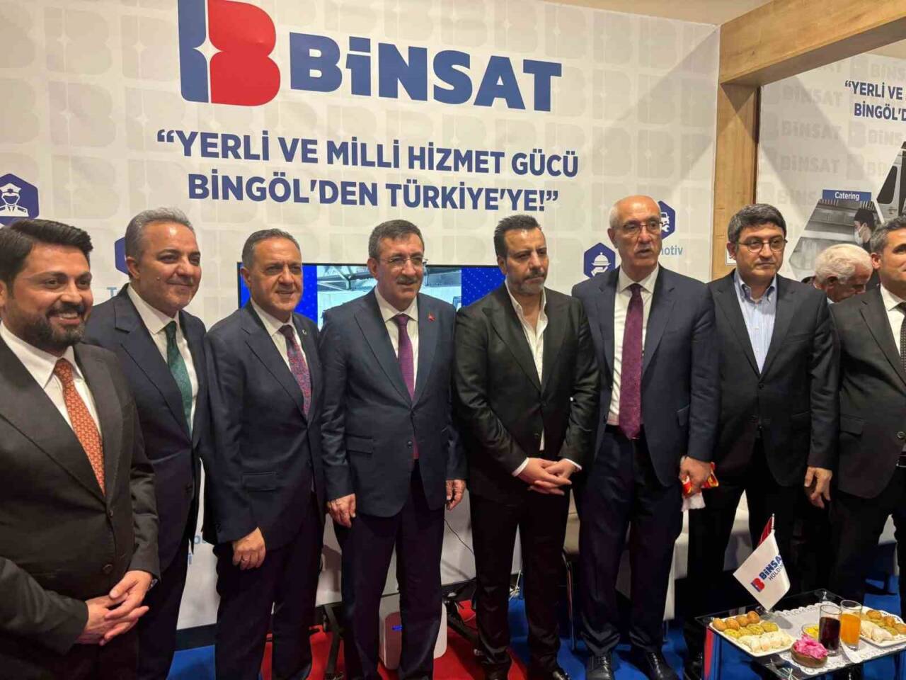 Cumhurbaşkanı Yardımcısı Cevdet Yılmaz, İstanbul'da düzenlenen Bingöl Tanıtım Günleri etkinliğinde,