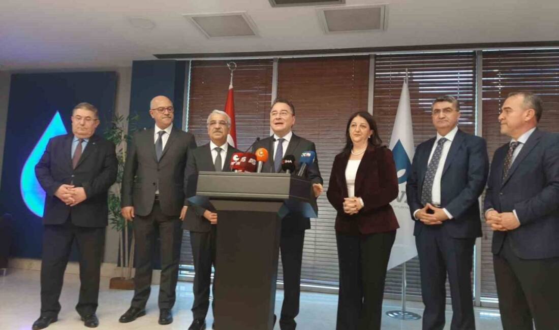 Pervin Buldan, Mithat Sancar ve Faik Özgür Erol'dan oluşan DEM