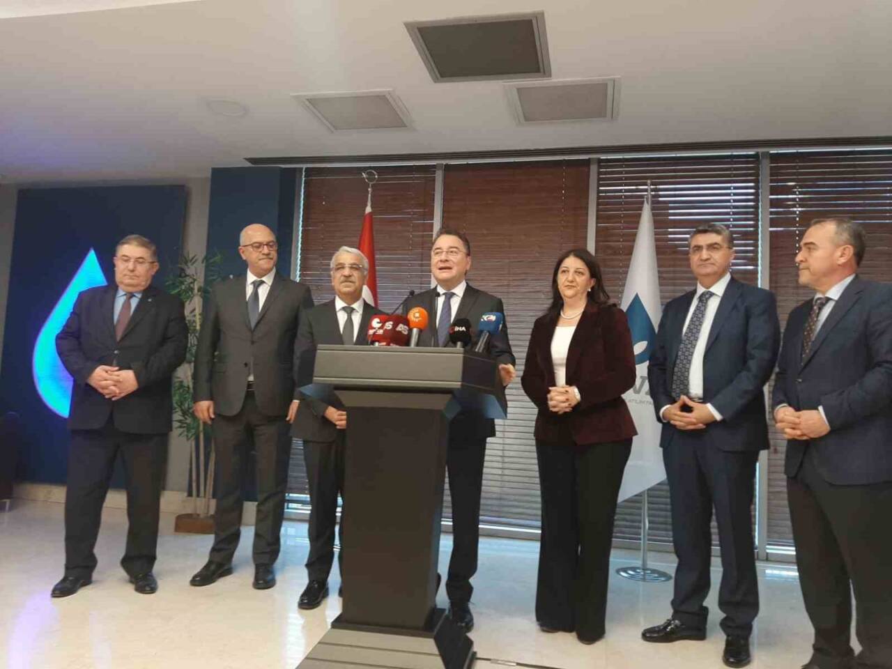 Pervin Buldan, Mithat Sancar ve Faik Özgür Erol'dan oluşan DEM