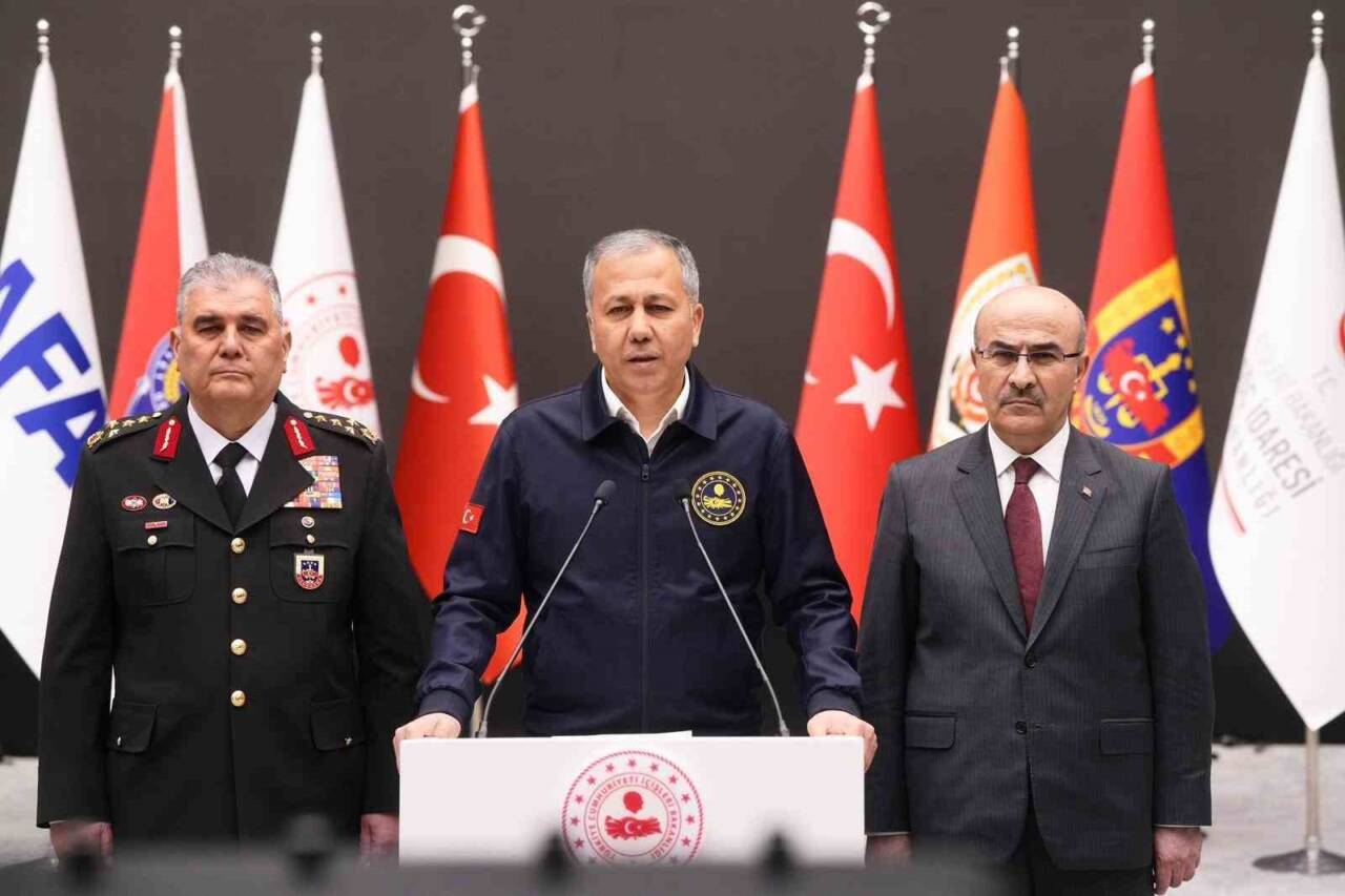 Yalova'da DEAŞ'a yönelik operasyon sırasında çıkan çatışmada İçişleri Bakanı Ali