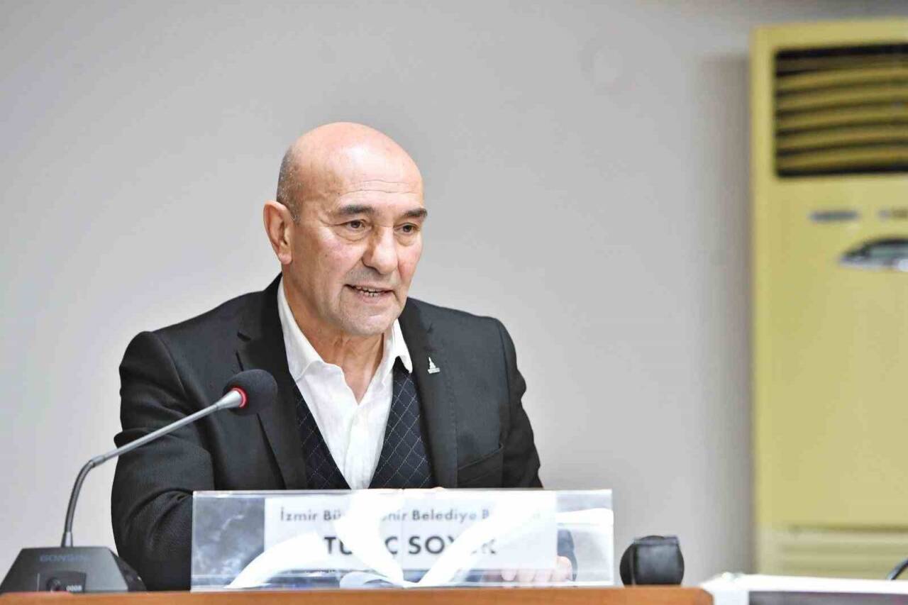 İzmir Cumhuriyet Başsavcılığı'nın yürüttüğü "zimmet" soruşturmasında, eski İzmir Büyükşehir Belediye