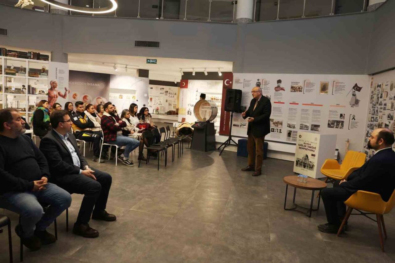 Bursa Uludağ Üniversitesi Tıp Fakültesi'nden Prof. Dr. Emin Halis Akalın,