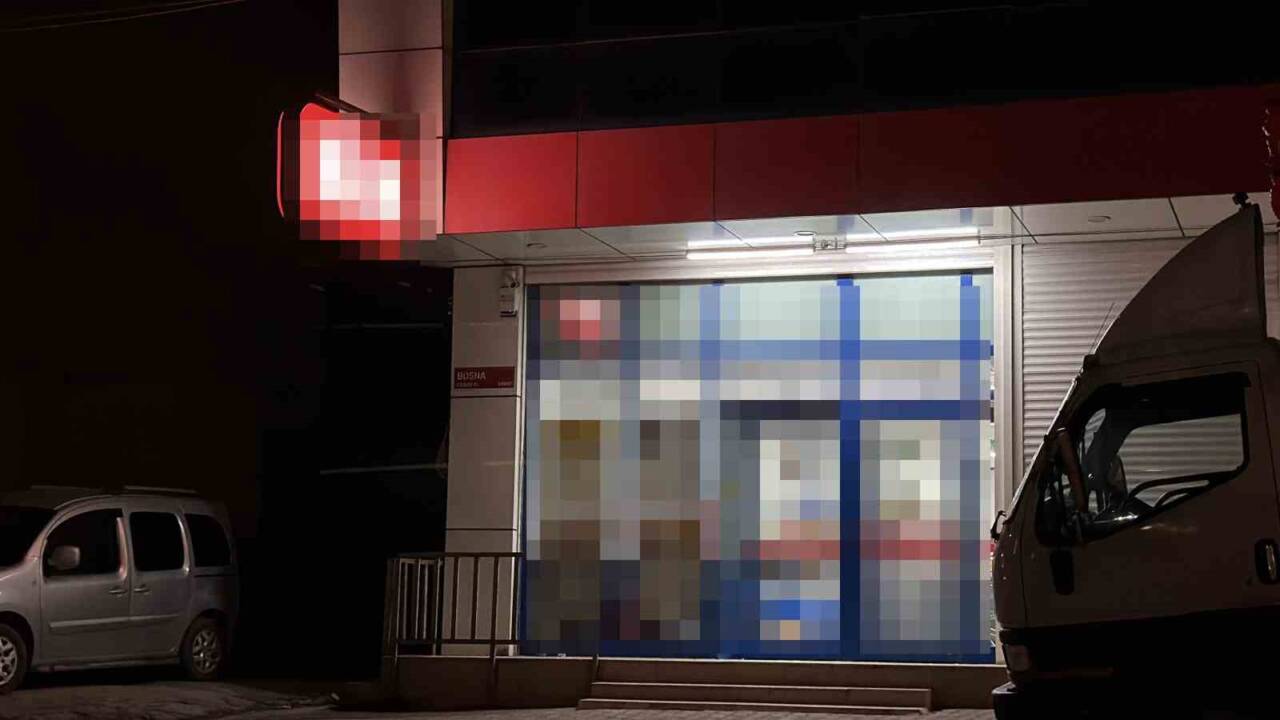 İstanbul Arnavutköy’de bir zincir markete motosikletle gelen 14 yaşındaki M.A.D.,