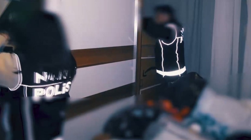 İçişleri Bakanı Ali Yerlikaya, İstanbul merkezli düzenlenen eş zamanlı operasyonlarda