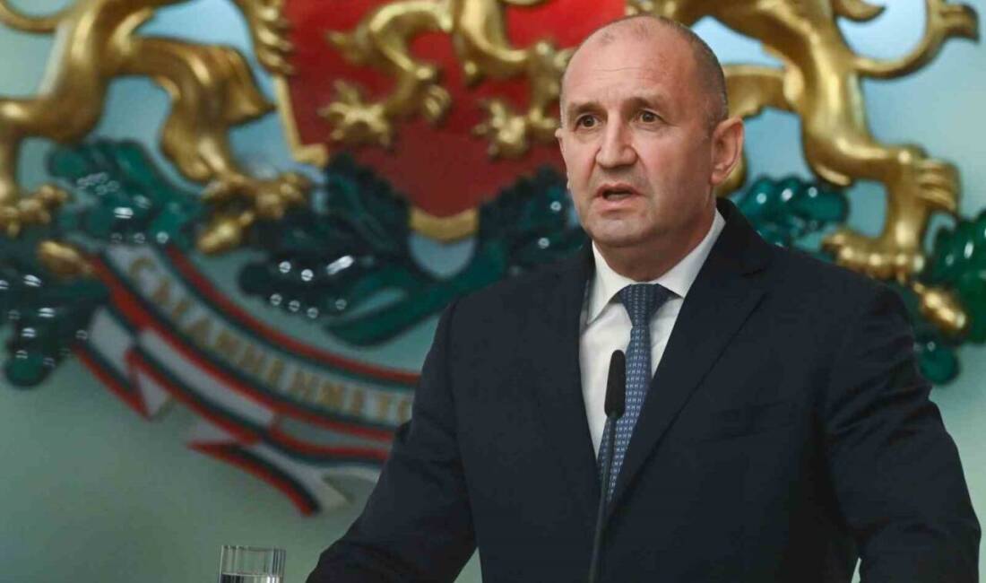 Bulgaristan Cumhurbaşkanı Rumen Radev, yaklaşan Parlamento seçimleri öncesinde istifa etti.