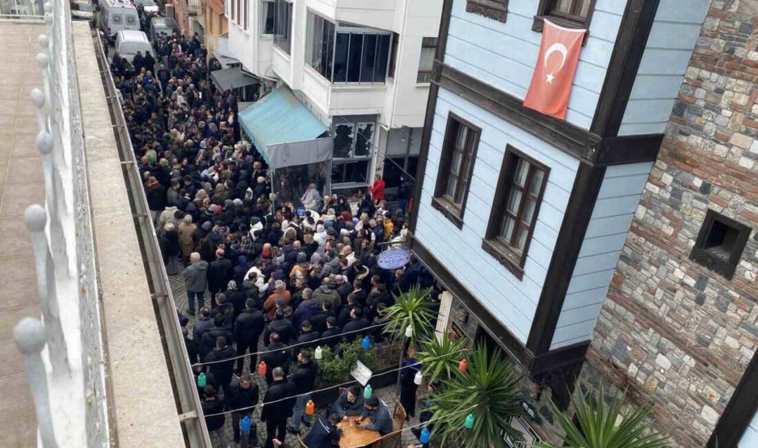 Bursa'nın Mudanya ilçesinde, 17 yaşındaki Efe Akpınar, babasını kuyudan kurtarmaya