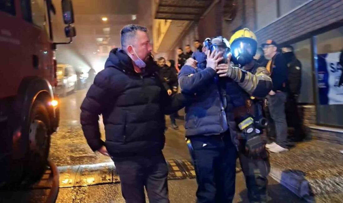 Bursa’nın Nilüfer ilçesindeki bir otelde çıkan yangın, itfaiye ekiplerinin başarılı