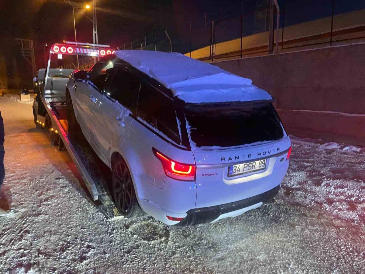 Büyükçekmece Adliyesi'nde zimmet memuru Erdal Timurtaş, sahte vatandaşlık operasyonunda ele