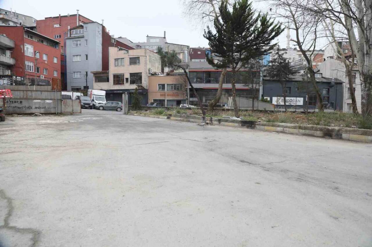 Kağıthane Belediyesi, Çağlayan Mahallesi'nde 4 bin metrekare alanda açık otopark