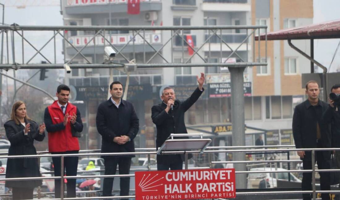 CHP Genel Başkanı Özgür Özel, Hatay'da yaptığı mitingde emekli maaşlarının