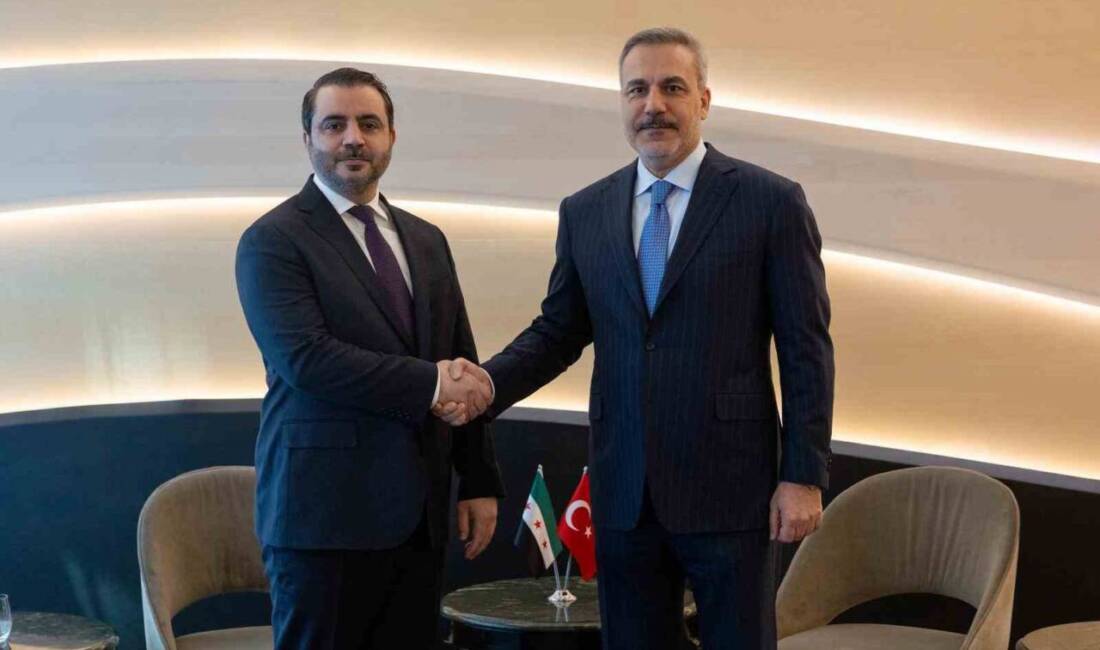 Dışişleri Bakanı Hakan Fidan, Fransa'da düzenlenen Ukrayna Konulu Gönüllüler Koalisyonu