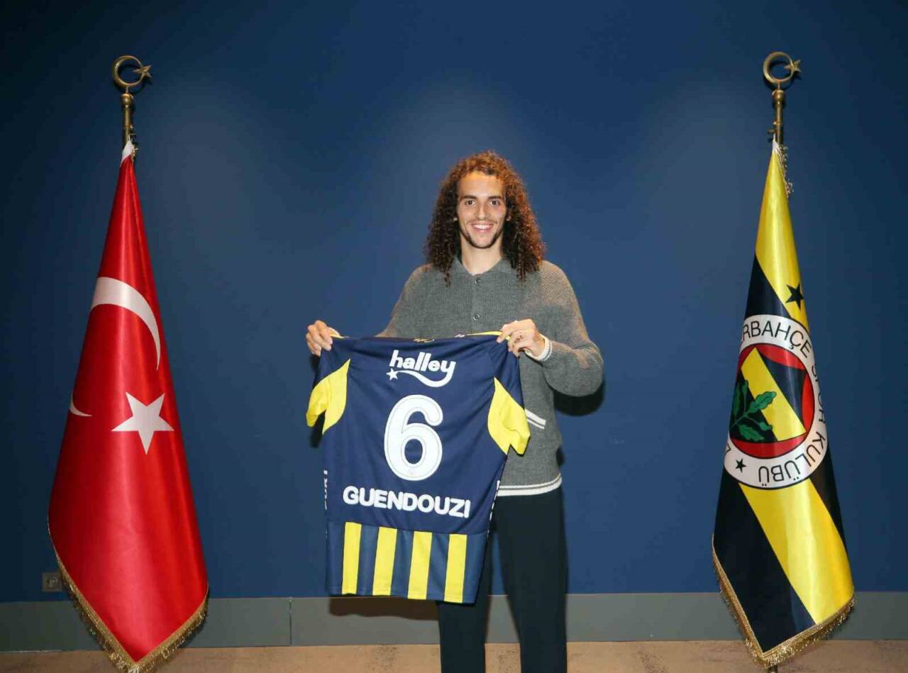 Fenerbahçe, Matteo Guendouzi ile 4.5 yıllık sözleşme imzalayarak kulüp tarihinin