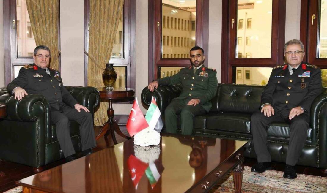Genelkurmay Başkanı Orgeneral Selçuk Bayraktaroğlu, Ankara'da Birleşik Arap Emirlikleri Kara