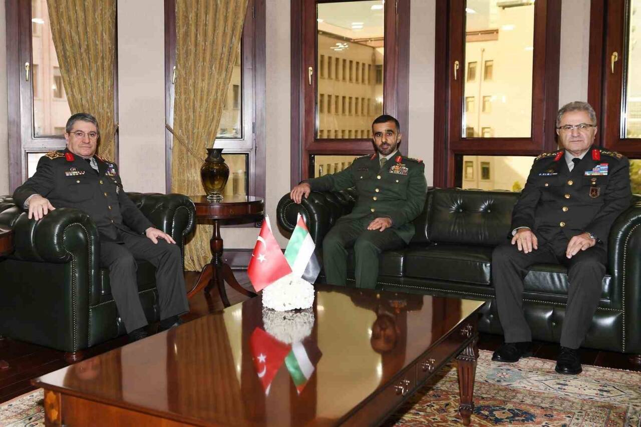 Genelkurmay Başkanı Orgeneral Selçuk Bayraktaroğlu, Ankara'da Birleşik Arap Emirlikleri Kara