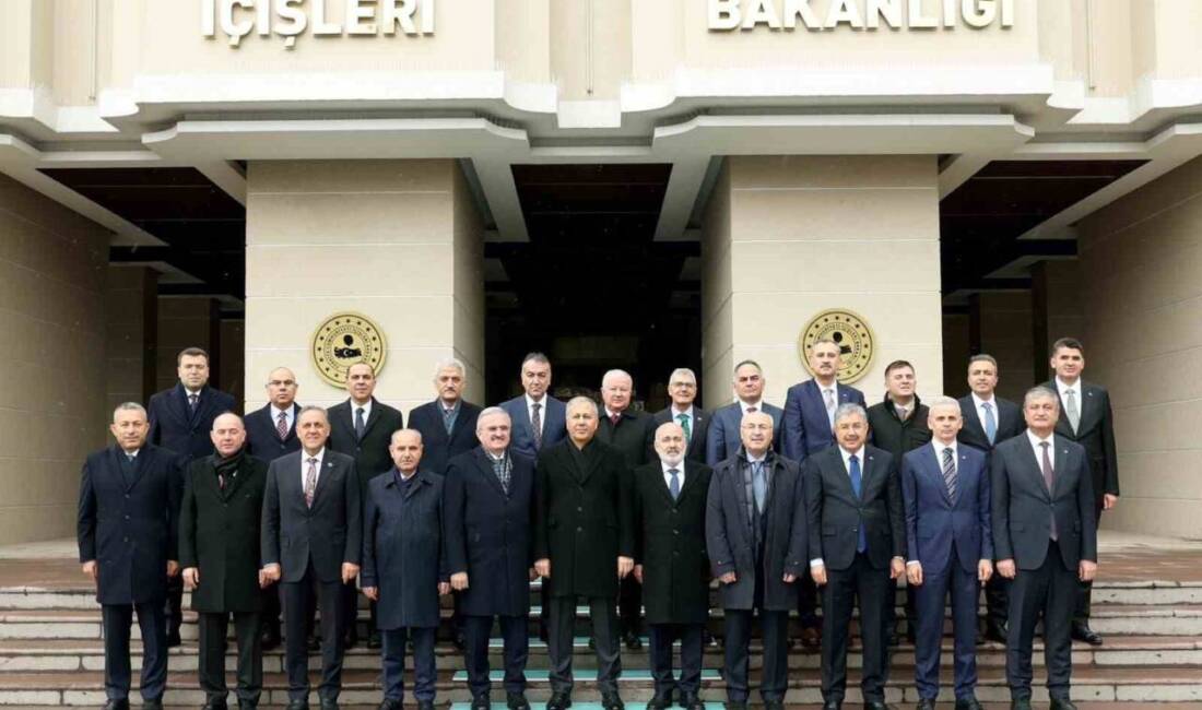 İçişleri Bakanı Ali Yerlikaya, görev yerleri değişen ve yeni atanan