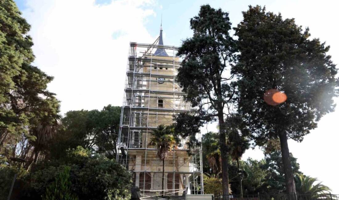 İzmit'teki tarihi saat kulesi, Kocaeli Büyükşehir Belediyesi tarafından aslına uygun