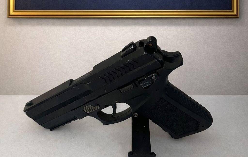 Edirne’nin Keşan ilçesinde, arkadaşını hastanede ziyaret eden H.K.'nın üzerinde ruhsatsız