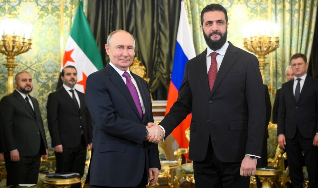 Suriye Devlet Başkanı Ahmed eş-Şara, Moskova'da Vladimir Putin ile görüştü.