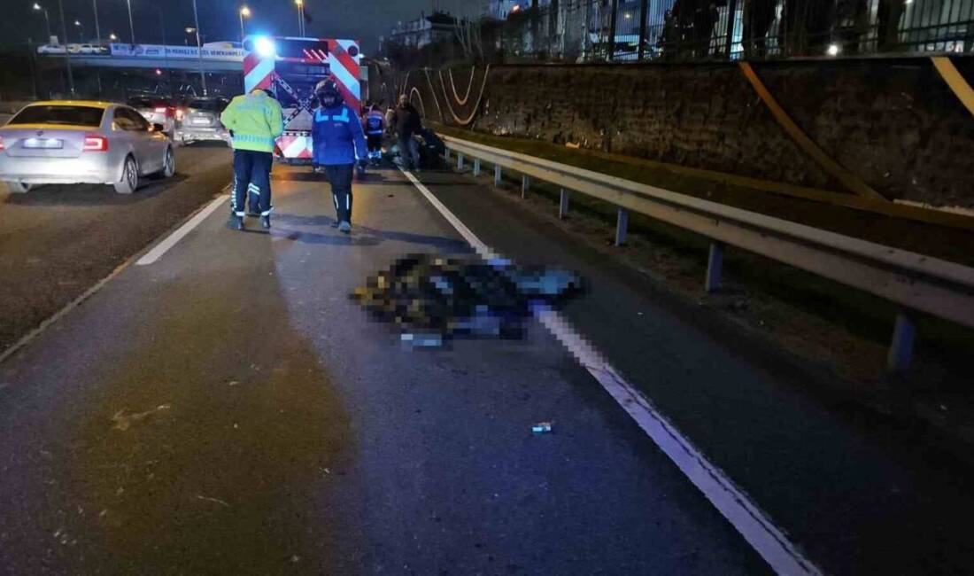 Şişli'de 20.30'da meydana gelen kazada, S.B. yönetimindeki motosiklet hakimiyetini kaybedip