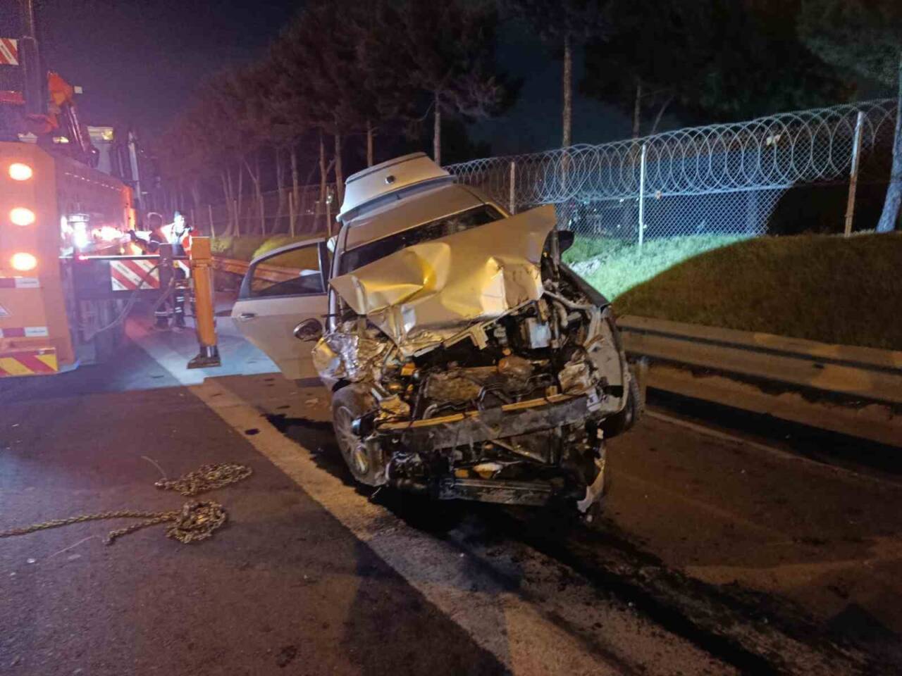 TEM Otoyolu Esenler mevkiinde meydana gelen kazada, 34 JG 0801